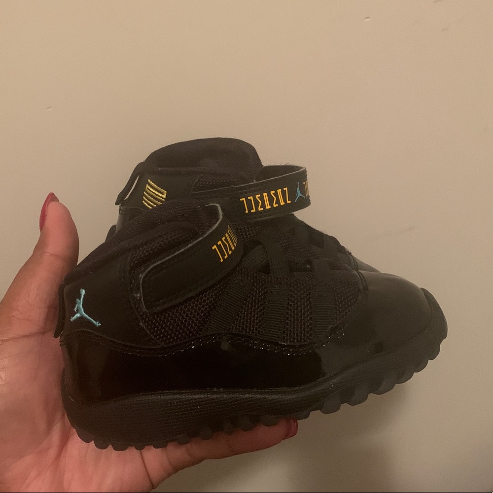 Jordan 11 Retro Gamma Blue